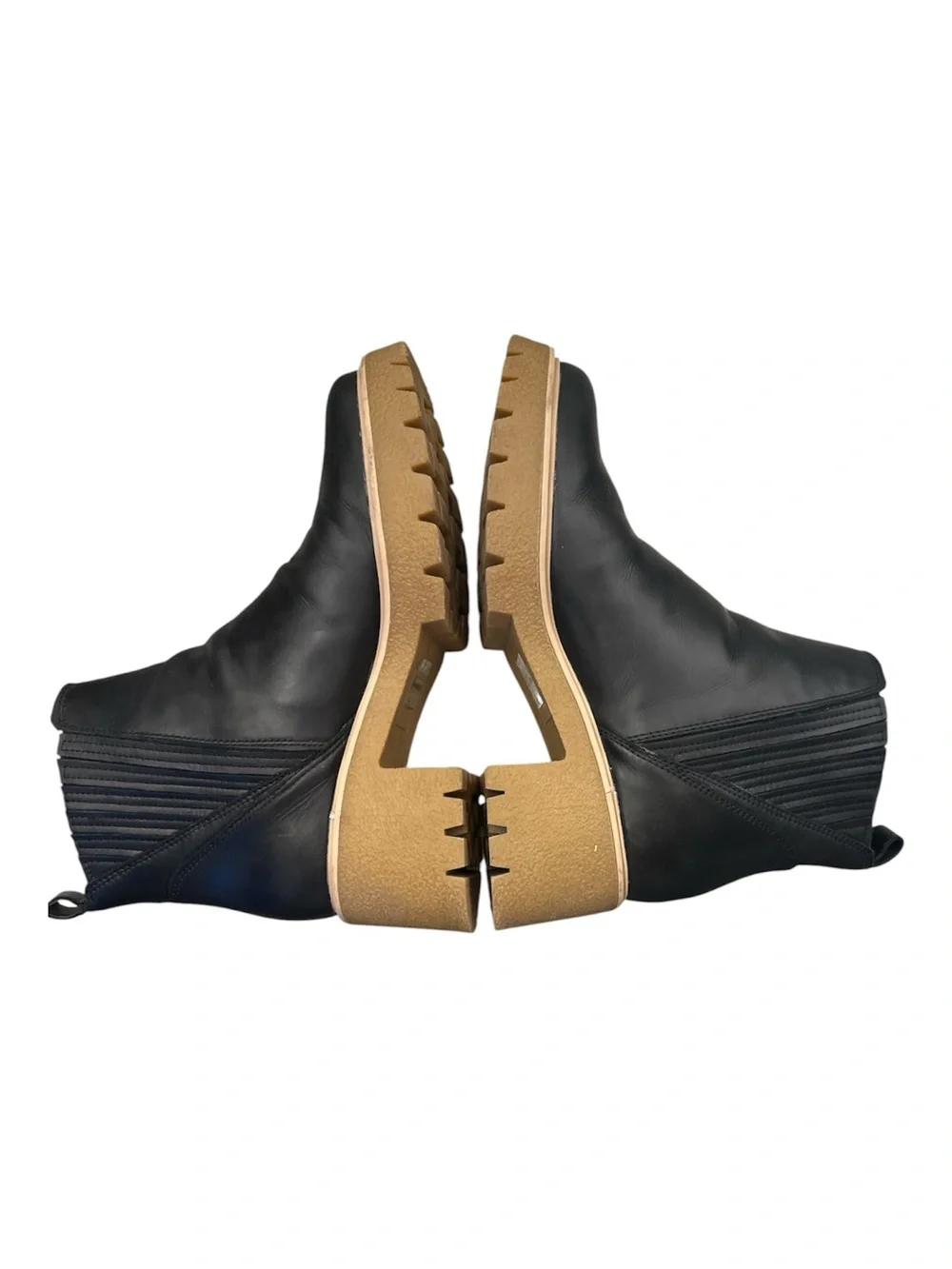 Dolce Vita Black Leather Ankle Chelsea Boots Platform Lug Sole  Size 9.5